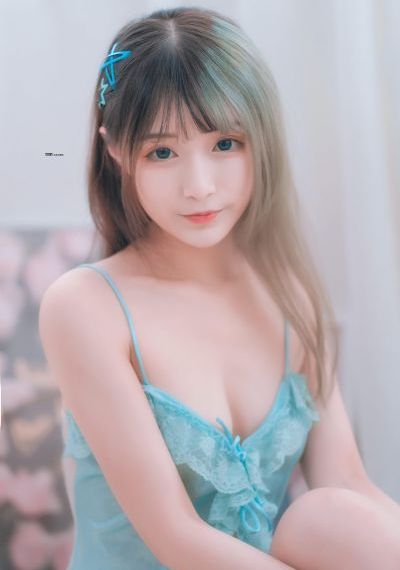 比基尼美女